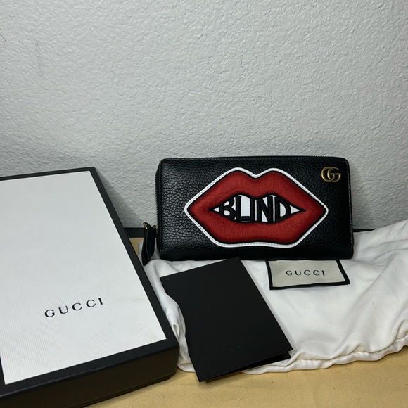 Gucci Handbags - NWOT 🔥RARE🔥 Gucci Blind For Love Long Zippy Wallet 💋